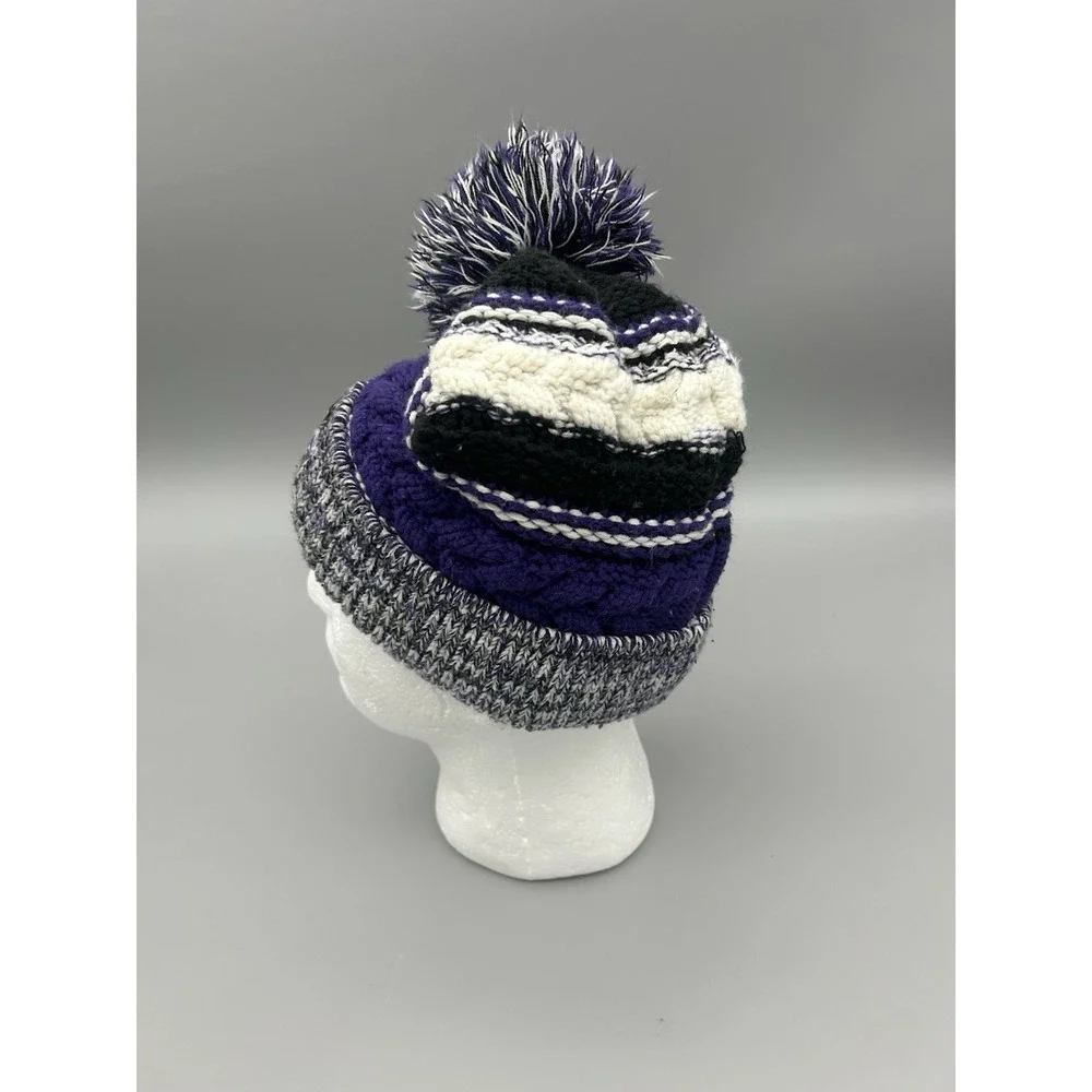 Minnesota Skoal Pom Pom Knit Winter Game time  Hat.